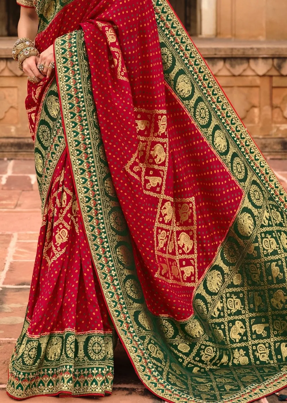 Red & Green Woven Dola Silk Saree Having Khatli work on Border & Blouse